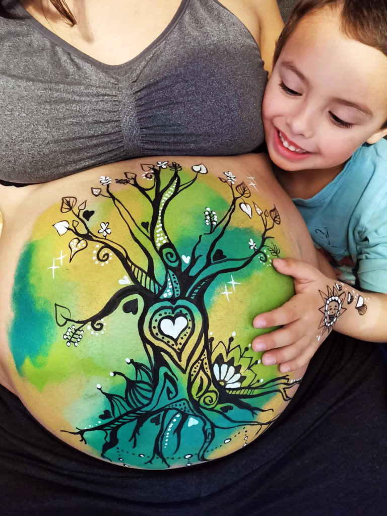 belly painting maquillage peinture grossesse famille